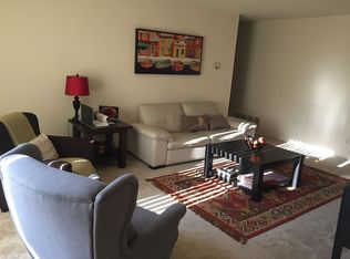 42332 Carriage Cove Dr #202, Canton, MI 48187