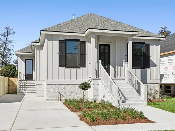 3916 Norwood Dr, Chalmette, LA 70043