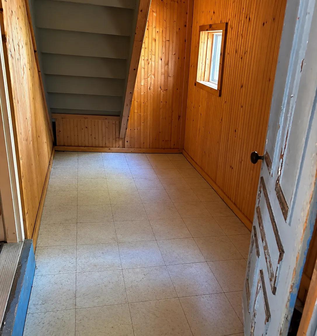 2 bed, 1200 sqft, $1,250 — Photo 1