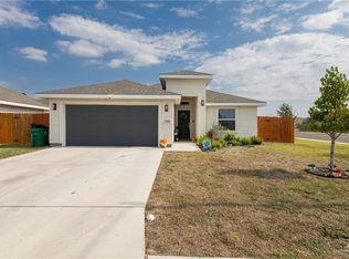 2201 N 26th St, Hidalgo, TX 78557