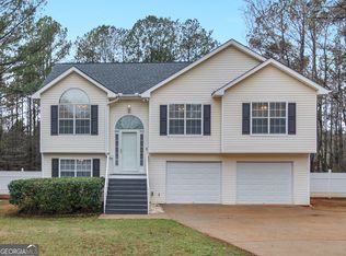 621 Grove Pointe Way, Locust Grove, GA 30248