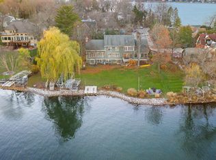 W277N3016 Rocky Point Rd, Pewaukee, WI 53072