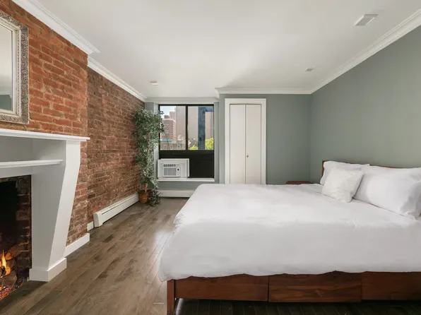 244 East 30th Street image 7 of 11