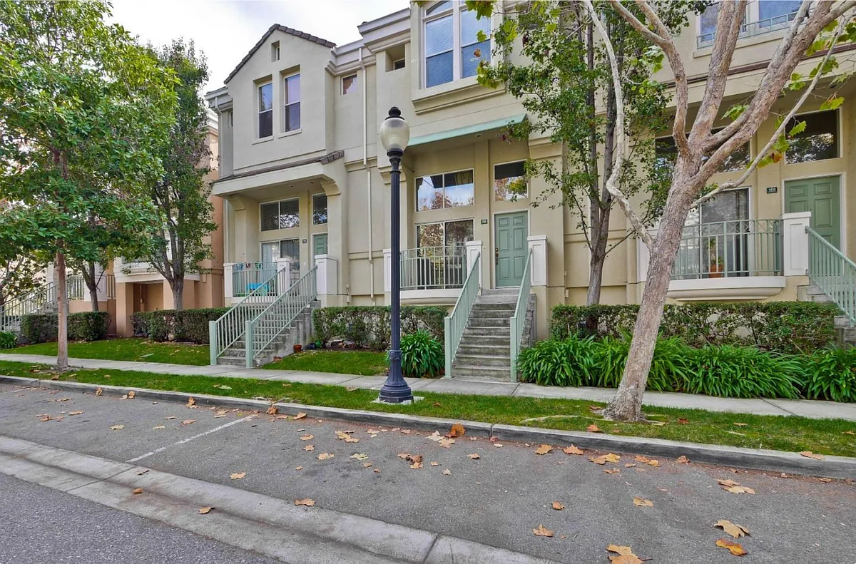 Building Photo - 168 Cottonwood Ct
