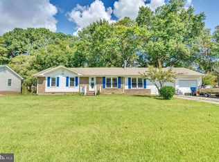 408 Derby Ln, Tappahannock, VA 22560