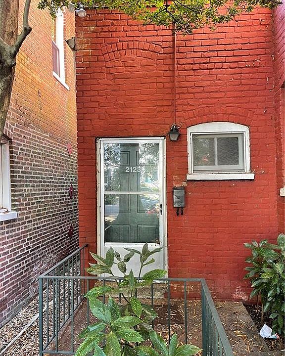 1st image of 2125 Grove Ave APT 4