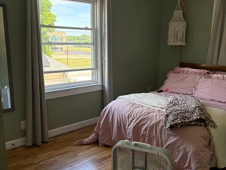 1005 S Kinney Ave #2B — Photo 4