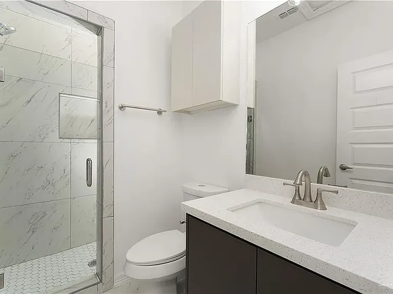 5712 Notre Dame Ave #1 — Photo 9