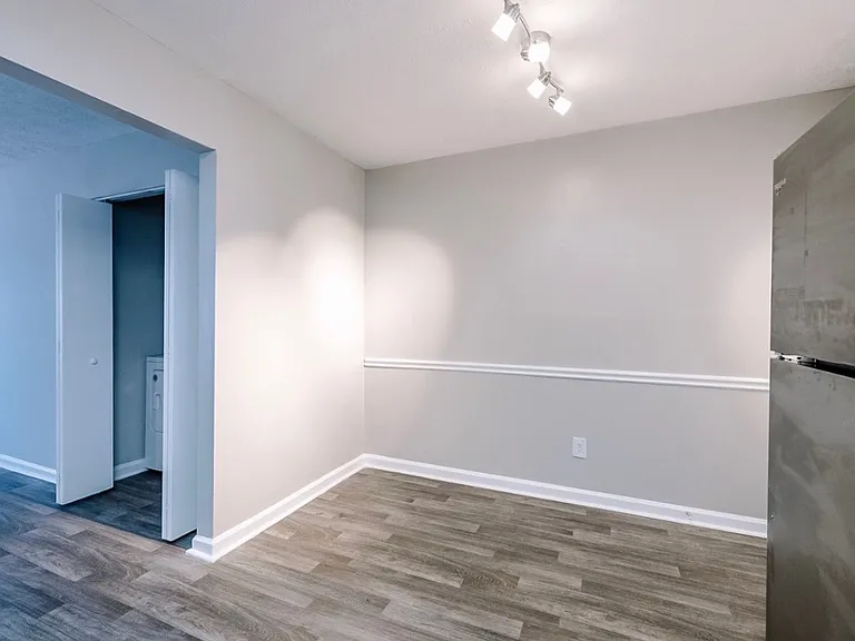 Westside Court | Modern Living in the Heart of Westside — Photo 74