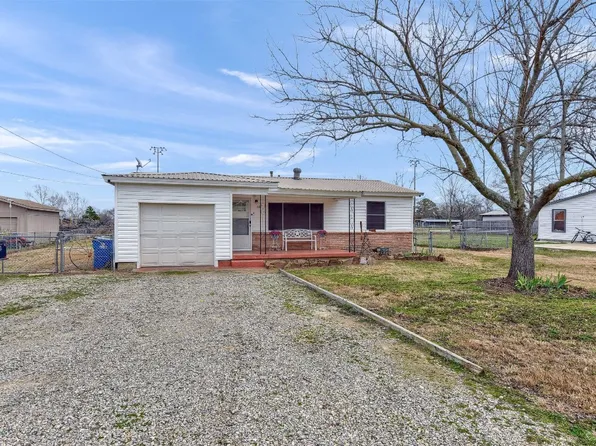 301 Church St, Collinsville, TX 76233