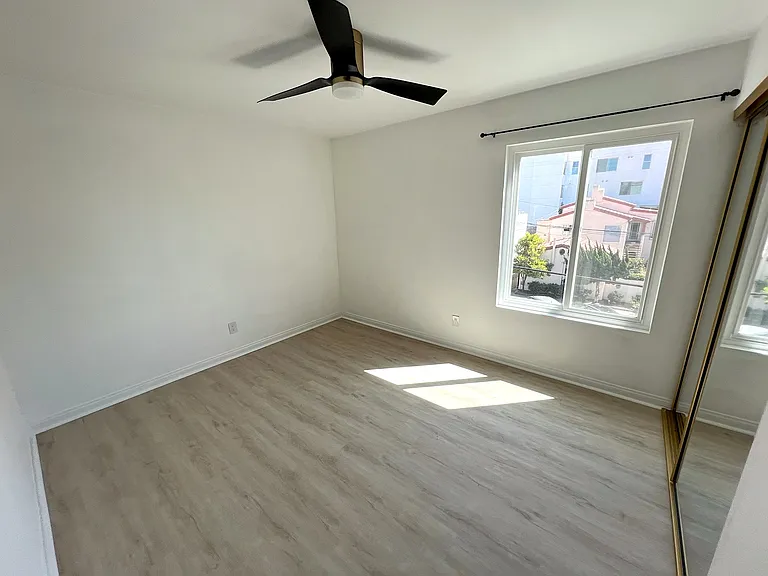 Bedroom 3 (smallest room, fits queen bed) 10'2"x 11'8" + closet & entry area