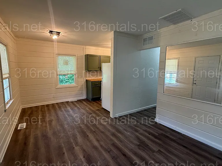 926 N Harding Ave — Photo 4
