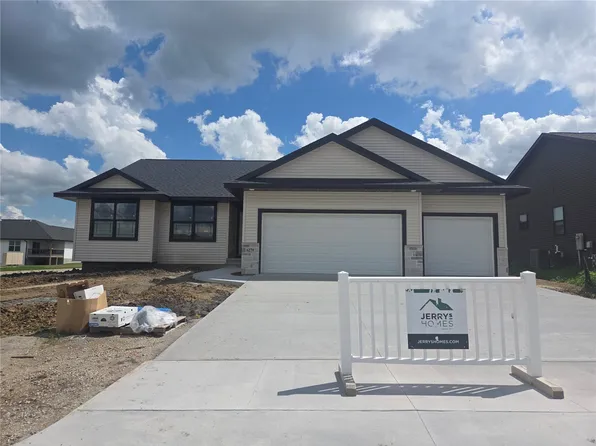 6279 Glenwood Dr, Marion, IA 52302