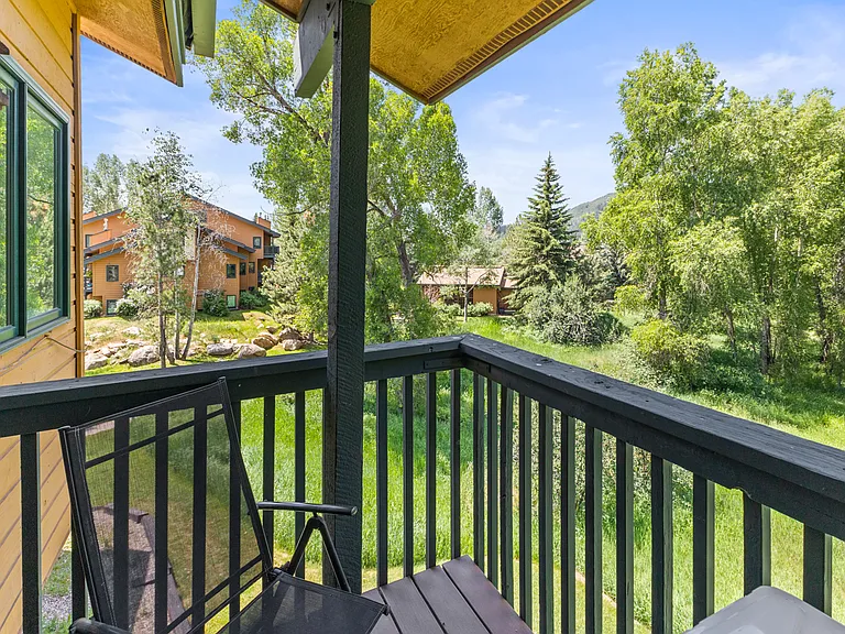 Balcony | Mountain View