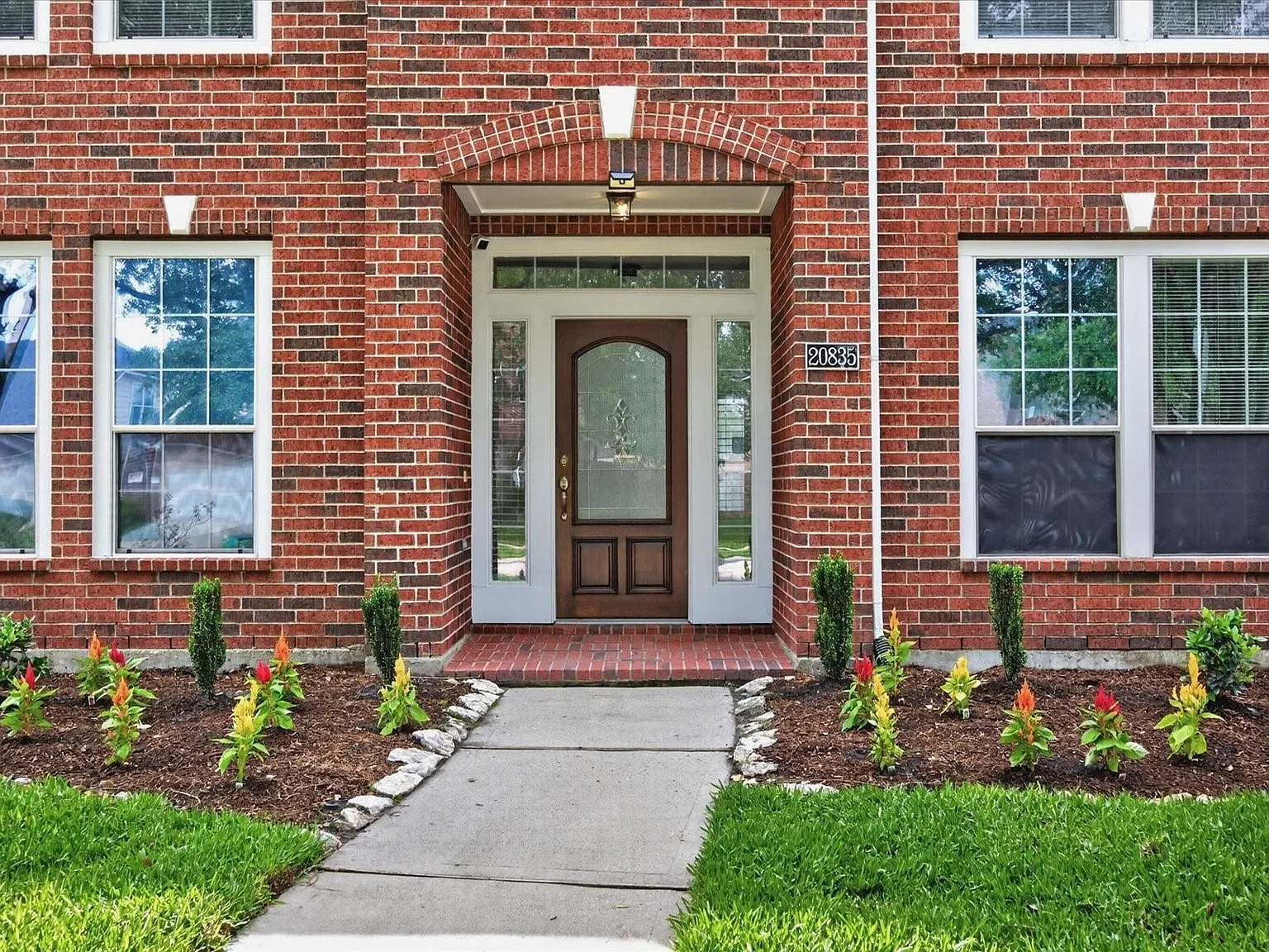4 bed, 2.5 bath, 2871 sqft, $2,750 — Photo 4