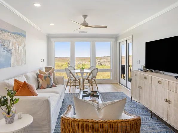 2111 Landfall Way, Johns Island, SC 29455