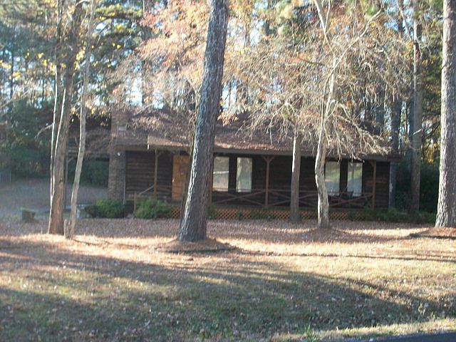 2nd image of 3009 Kinnamon Dr