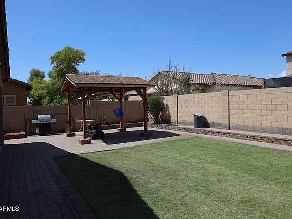 3rd image of 10142 W Wier Avenue