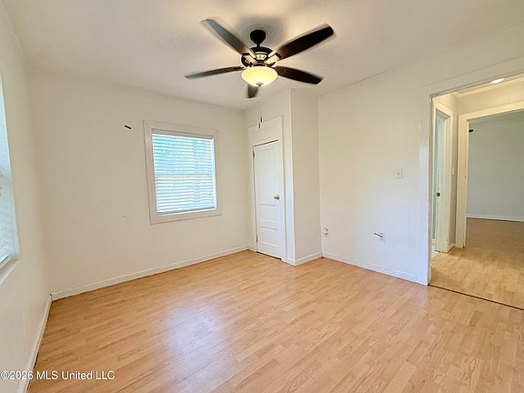 4th image of 645 Zetus Rd