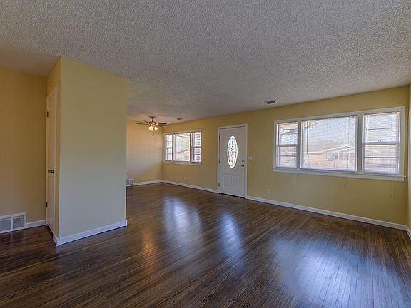 5th image of 2915 S Bonn Ave