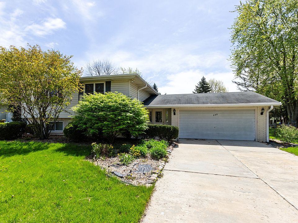 1st image of 640 Oak Run Dr