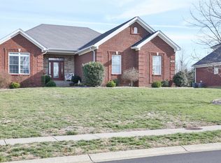 218 N Cole Ridge Dr, Shepherdsville, KY 40165