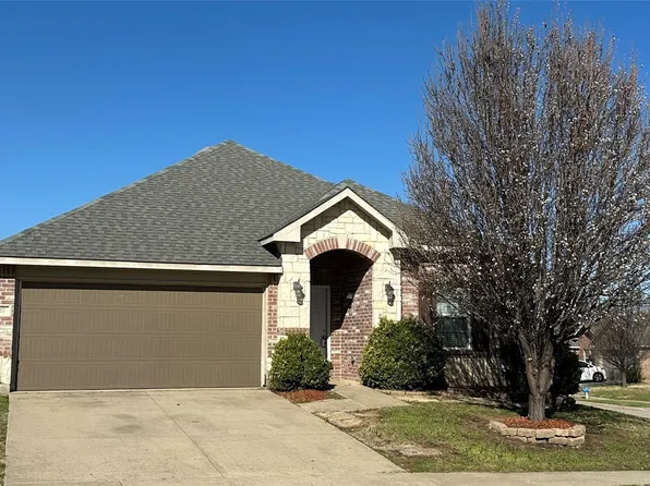 817 Lark Dr, Aubrey, TX 76227