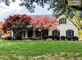 13121 Windsor Cir, Leawood, KS 66209