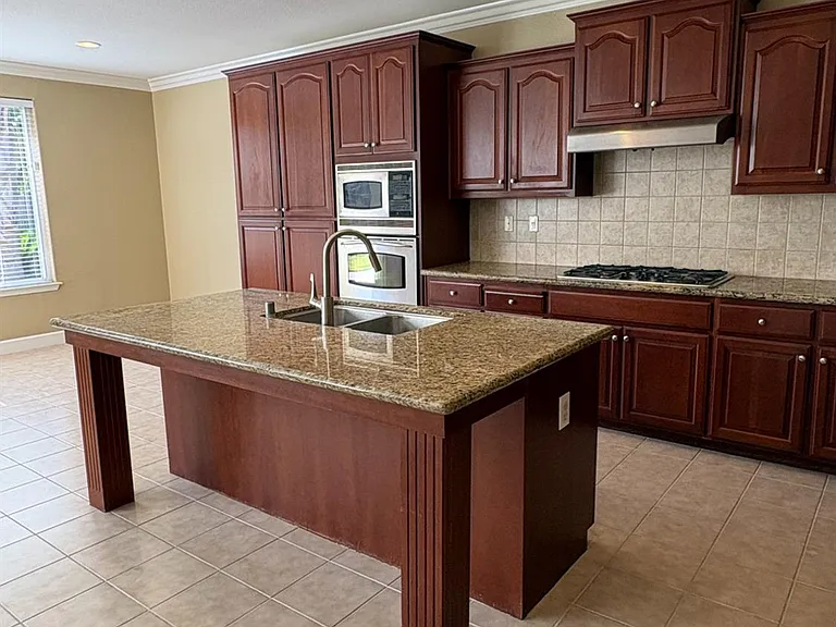 1105 N Perry Ave — Photo 17