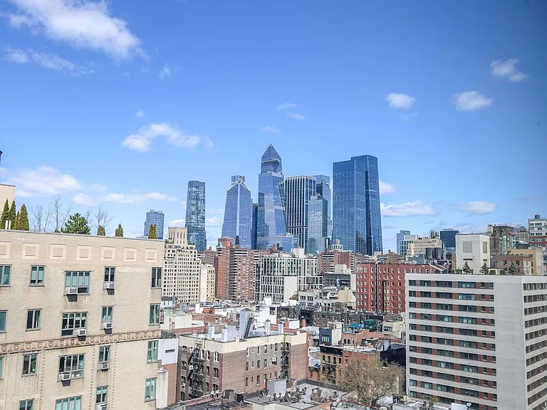 180 W 20th St #16E — Photo 17