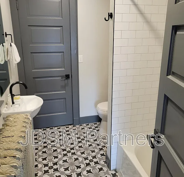 630 E 16th Ave #202 — Photo 6