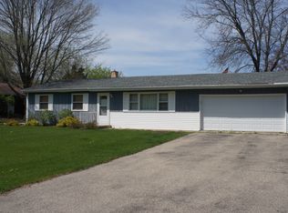 W3780 Beyer's Cove Rd, Princeton, WI 54968