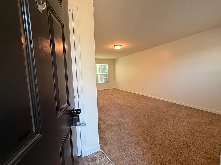 948 Brentwood Park Ln — Photo 6