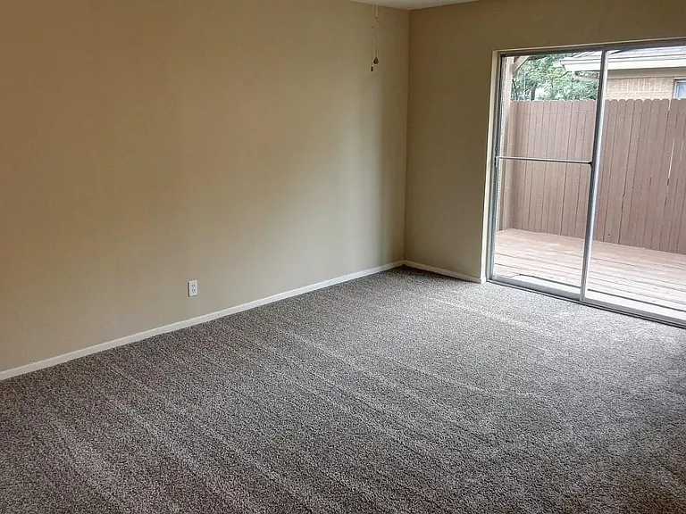 618 Billie Ruth Ln — Photo 23