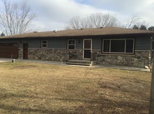 5524 N Ballard Rd, Appleton, WI 54913