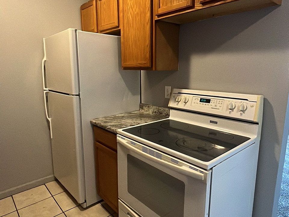 1st image of 1207 B St #6