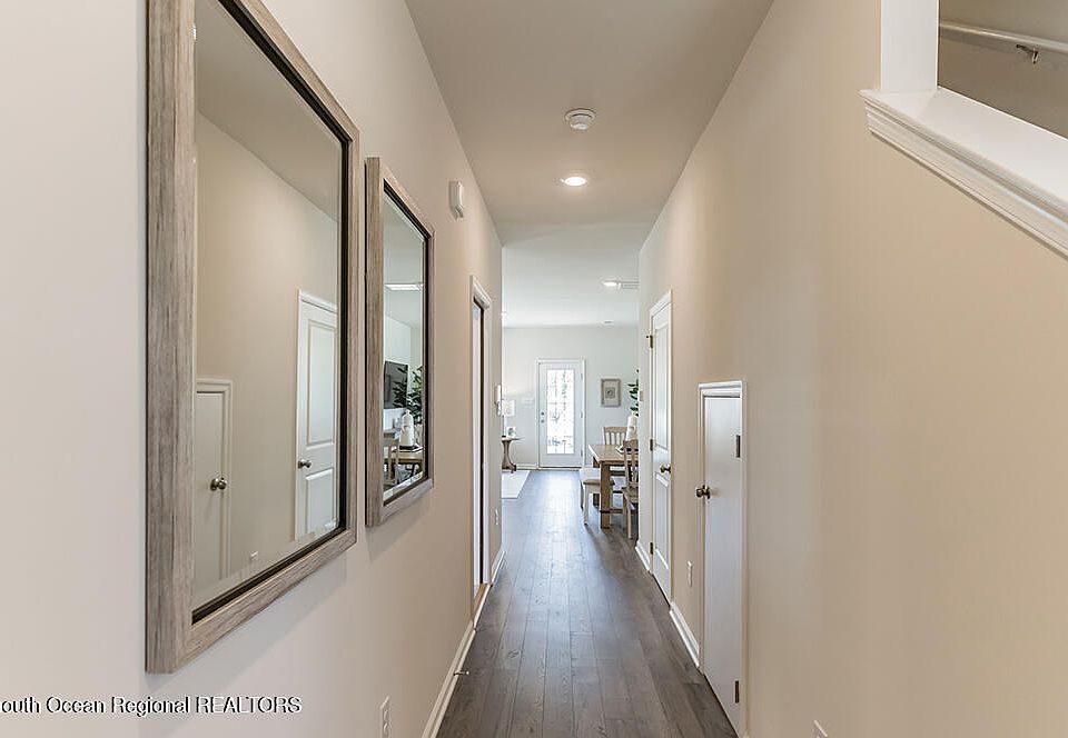 1st image of 54 Peregrine Way
