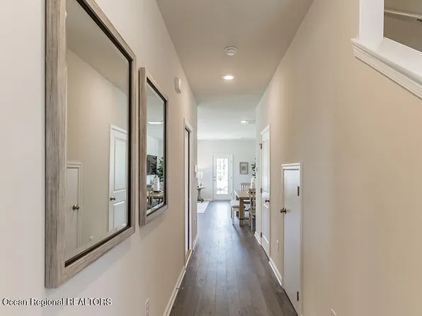 54 Peregrine Way, Burlington, NJ 08016