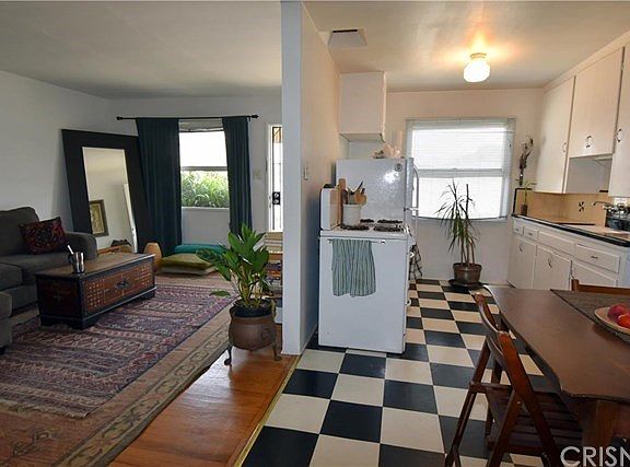 5th image of 4213 Campbell Dr