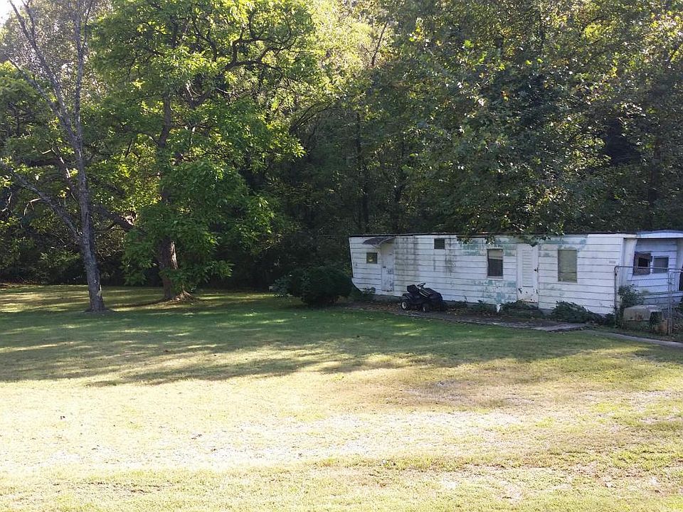 2nd image of 6124 Franklin Rd