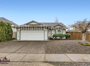 8668 NE Windstone St, Hillsboro, OR 97006