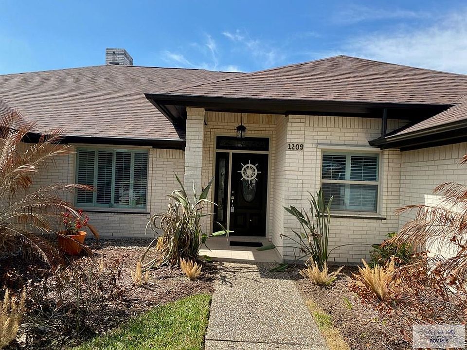 1st image of 1209 Palm Valley Dr E #54
