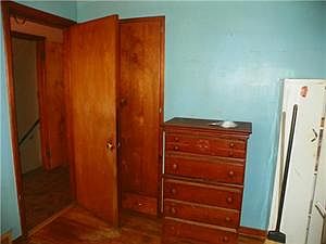 5th image of 138 Roosevelt Ave