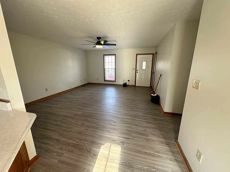 103 Gardenia Dr — Photo 8