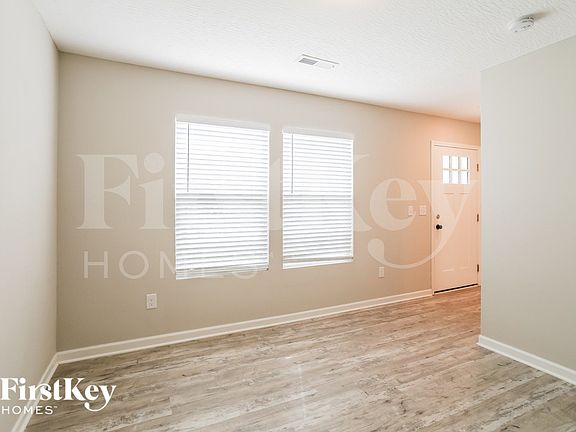 5th image of 1691 Eastbrook Dr
