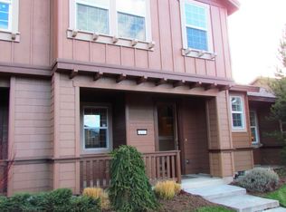 635 SW Peak View Pl, Bend, OR 97702