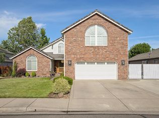 681 Lynn Ln, Central Pt, OR
