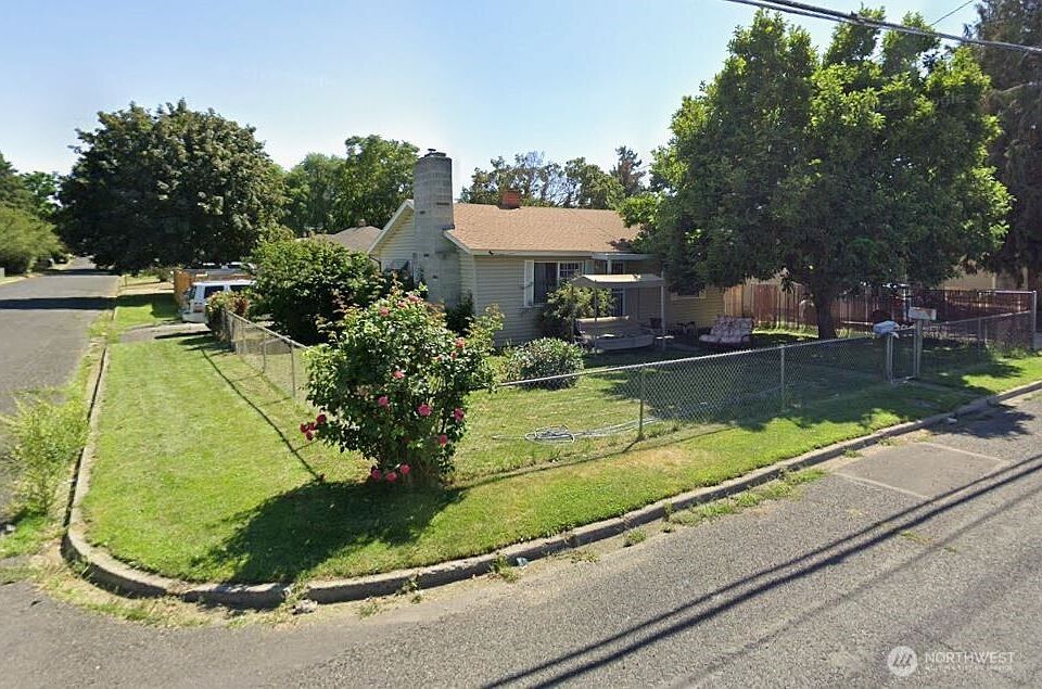 2nd image of 2602 Englewood Avenue