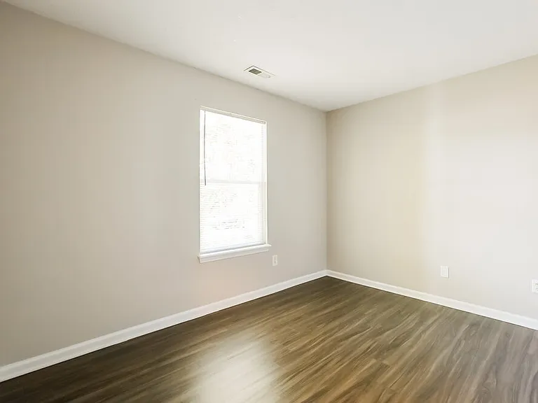 3210 Montgomery Dr — Photo 14