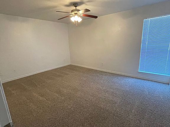 5th image of 11900 Barwood Bend Dr #154